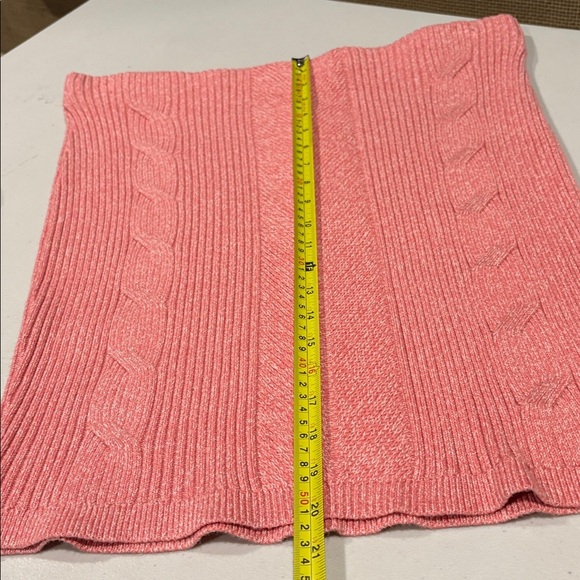 Express - High Waisted Cable Knit Mini Sweater Skirt. Size Large. NWT. Pink - Picture 15 of 16